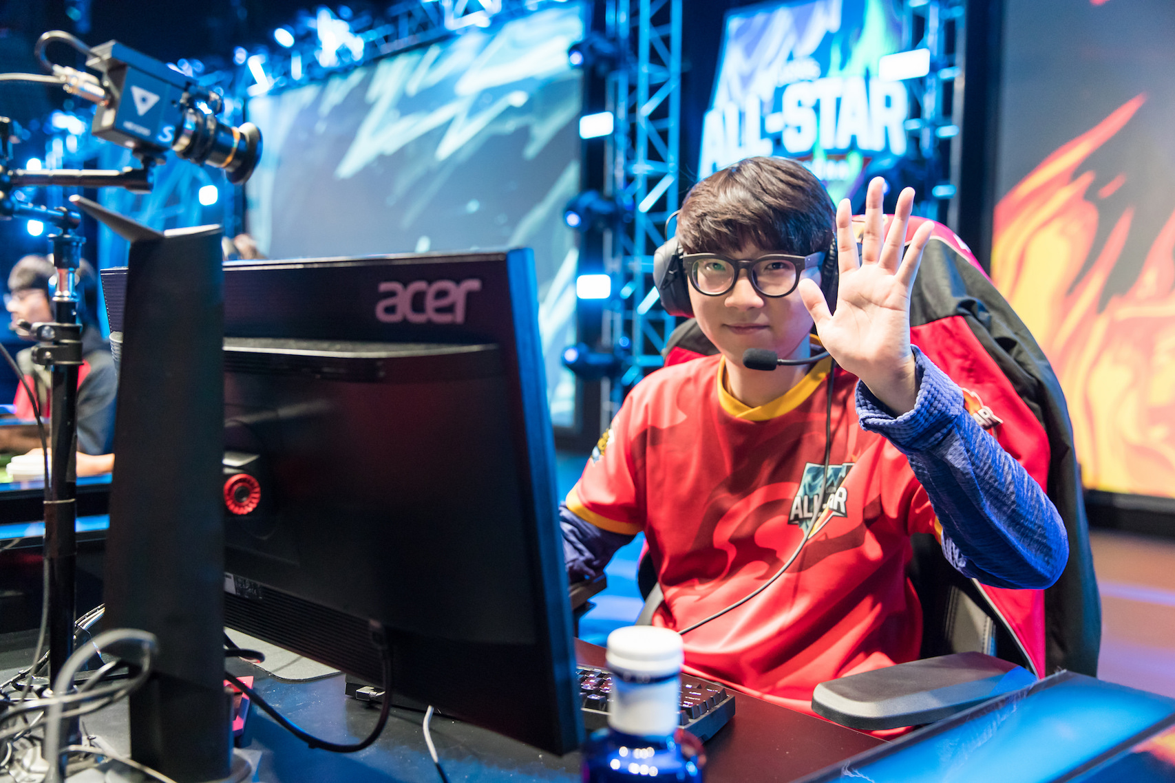 Ning巅峰对决，Faker与40激战热火分钟，败北胜负难料！的简单介绍